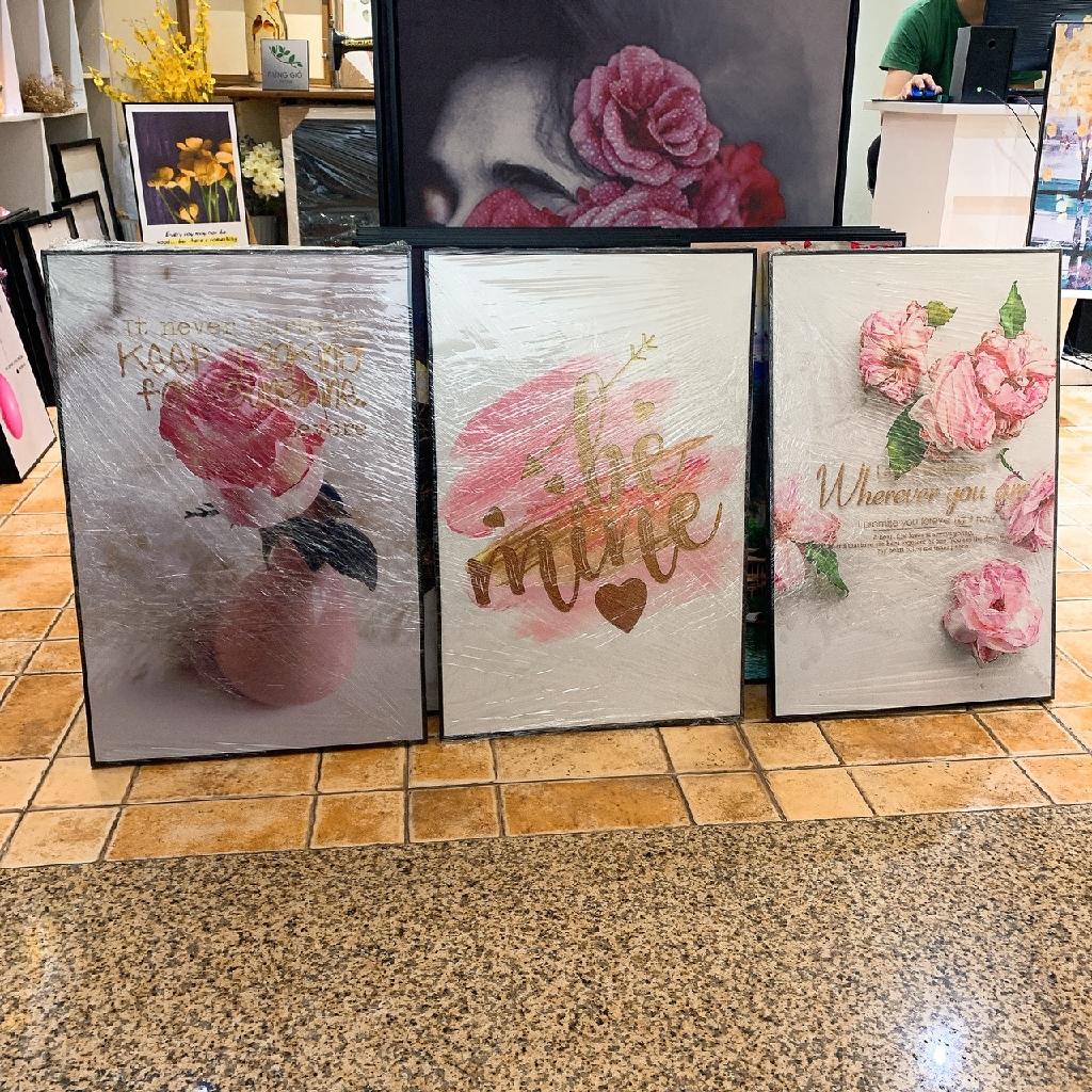 Khung tranh canvas cỡ 40x60, hình hoa lá ( tranh kèm khung y hình ), Giá bán 1 tranh