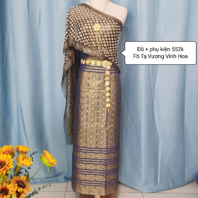 Trang phục Thái Lan kèm phụ kiện