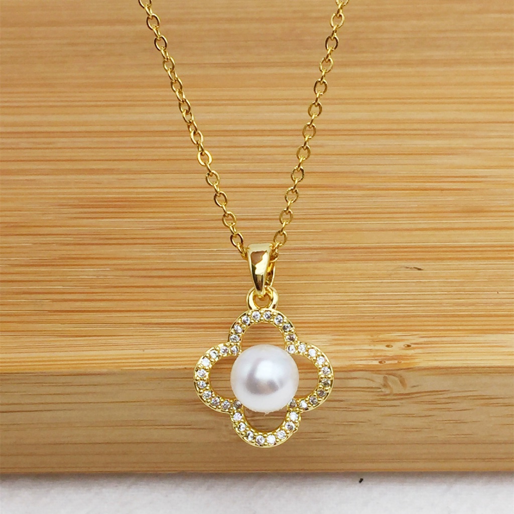 [Không đen gỉ] Dây chuyền thép titan mạ vàng mặt hoa gắn ngọc TB549