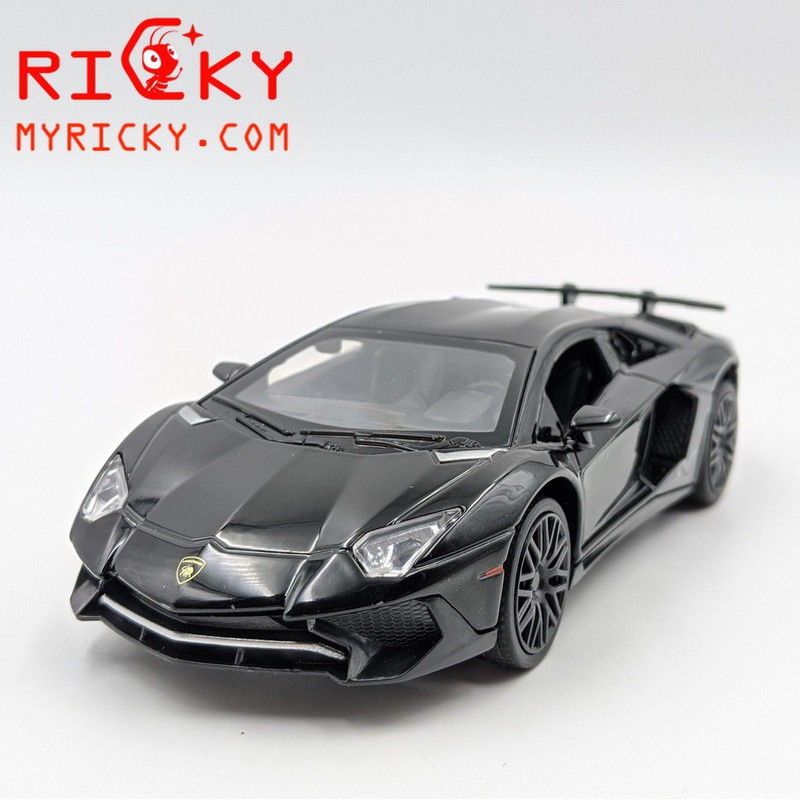 Mô hình siêu xe Lamboghini Aventador LP750-4 SV