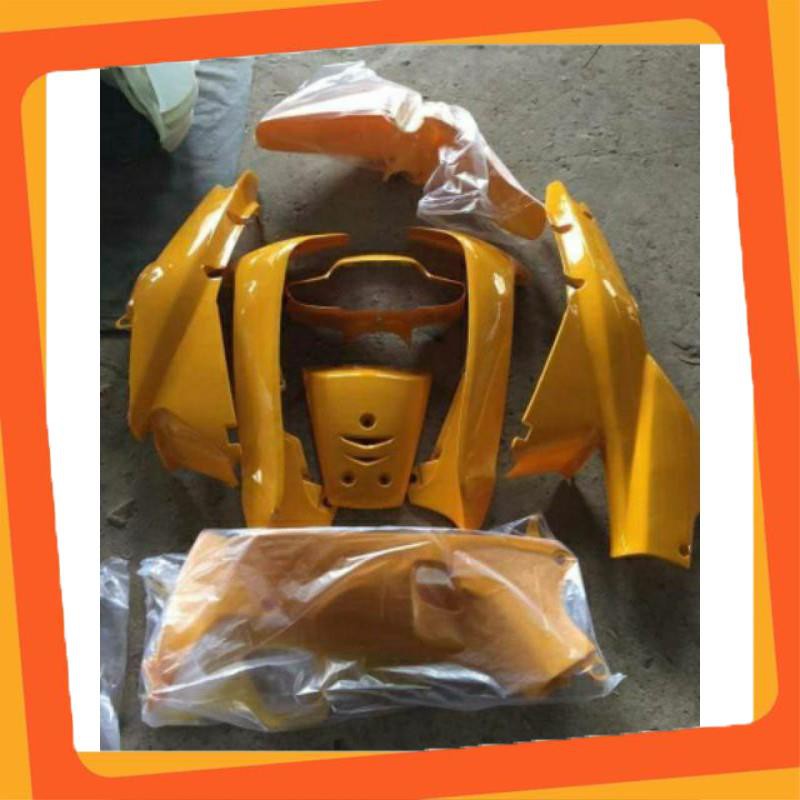 Dàn áo wave 110 màu vàng