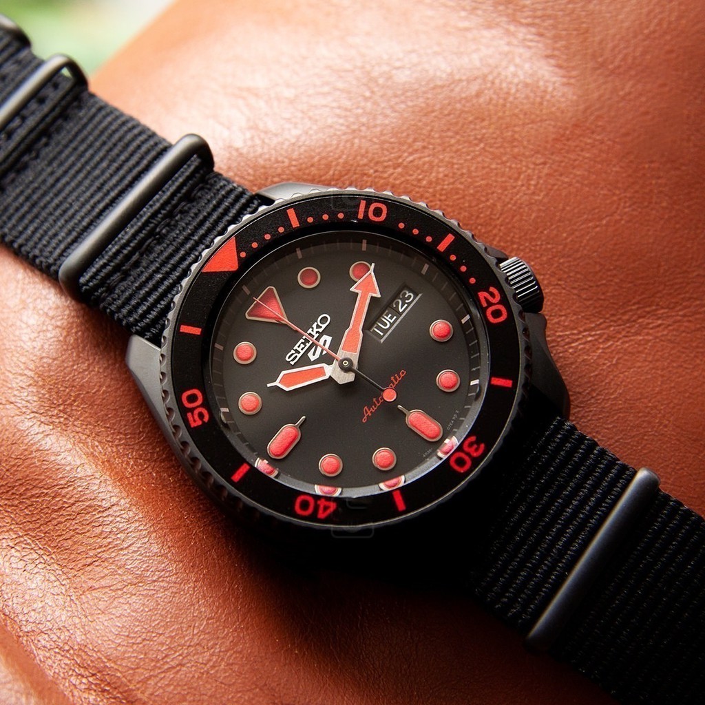 Đồng hồ nam SEIKO 5 AUTOMATIC SPORT SRPD83K1