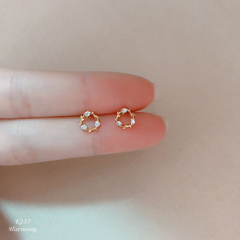 Khuyên tai tròn nữ bạc nguyên chất mặt hình lá đính đá Moon Leaf 2 | HARMONY ACCESSORIES K237
