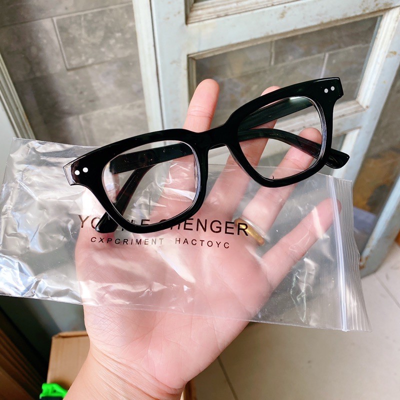 MẮT KÍNH GIẢ CẬN THỜI TRANG UNISEX MẪU V CẬN | BigBuy360 - bigbuy360.vn