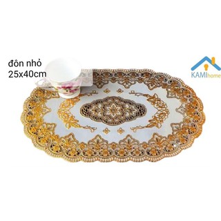 Khăn ren trải bàn dưới kính