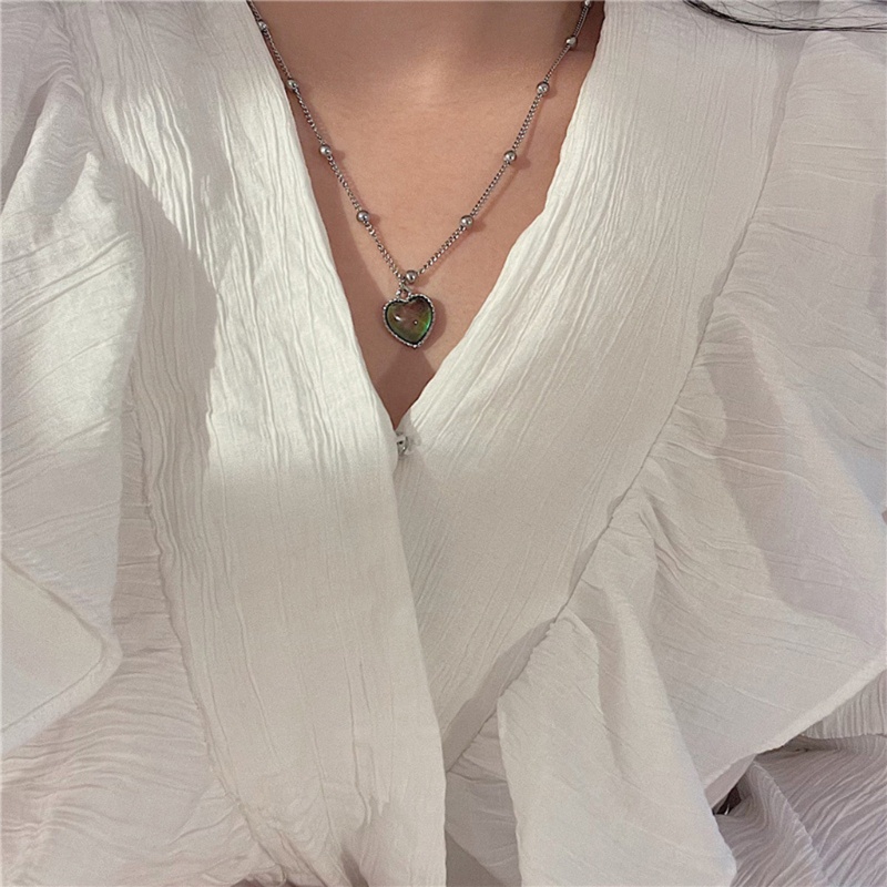 Vòng cổ Thép Titan Mặt Trái Tim Đổi Màu Theo Nhiệt Độ Thời Trang