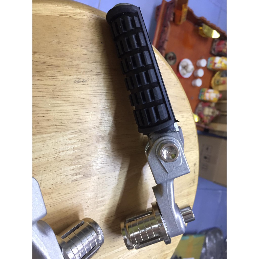 Gác chân sau nhôm đúc cho xe honda 67-Cd-CL