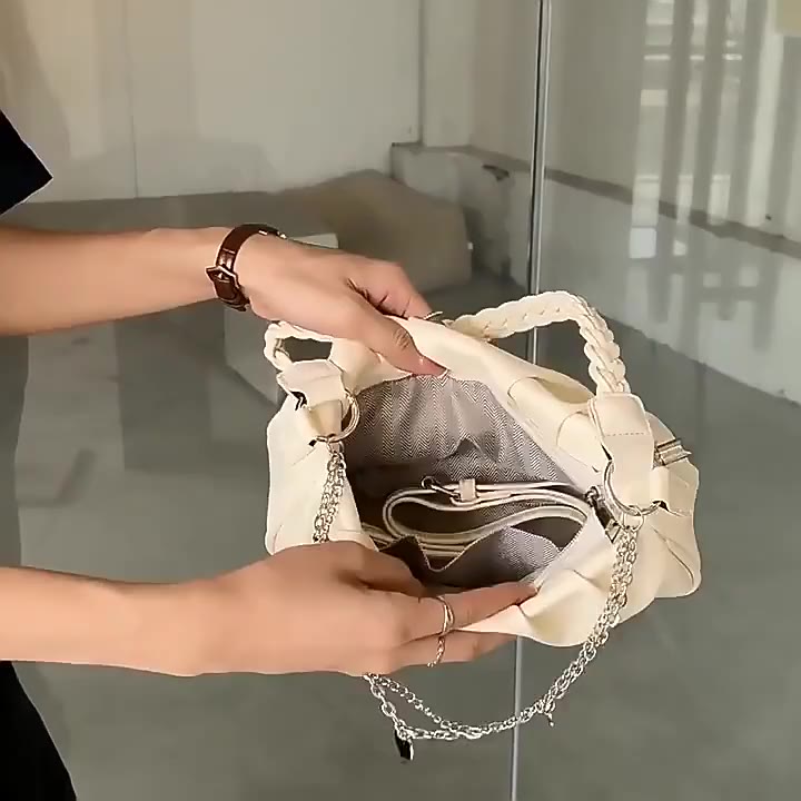 Túi Xách Nữ Đeo Chéo Đeo Vai Thời Trang Phối Xích