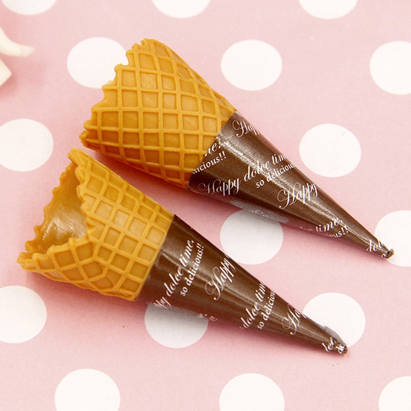 Đồ chơi mô phỏng hình cây kem ốc quế cho bé