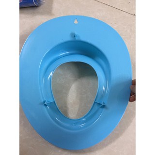 Bệt thu nhỏ bồn cầu cho bé