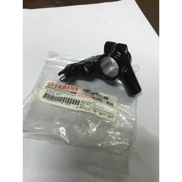 55P-H2911-00 | Giá đỡ tay phanh, cùm gương Exciter 135, 150, 155