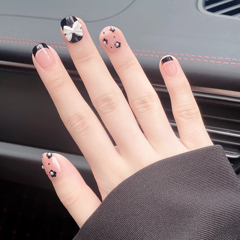 [Hàng mới về]Bộ 24 móng giả form ngắn đính charm nơ