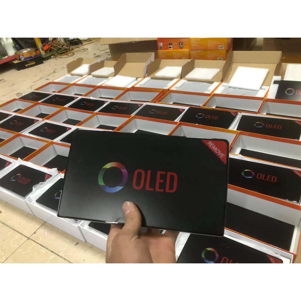 Màn hình androi OLED C2  CHO XE HƠI