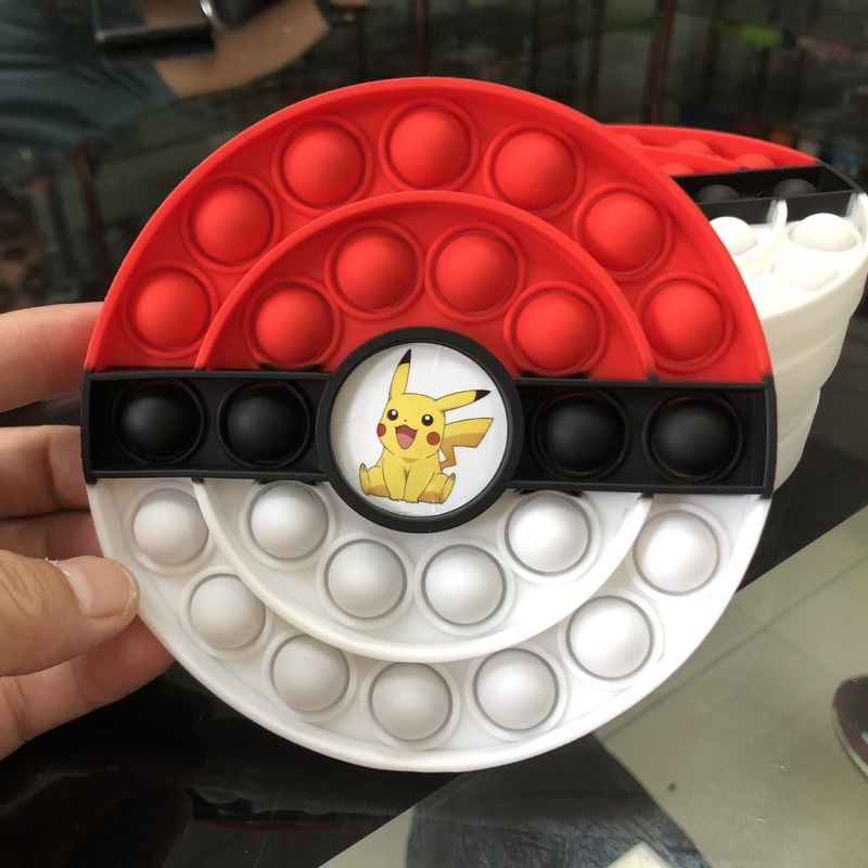 Đồ Chơi Cầm Tay Hình Pikachu / Nhện Vui Nhộn Cho Bé