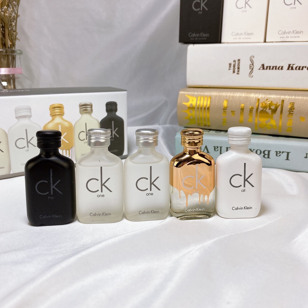 Bộ năm chai nước hoa Calvin Klein trung tính trung tính 10ml có vòi phun sương