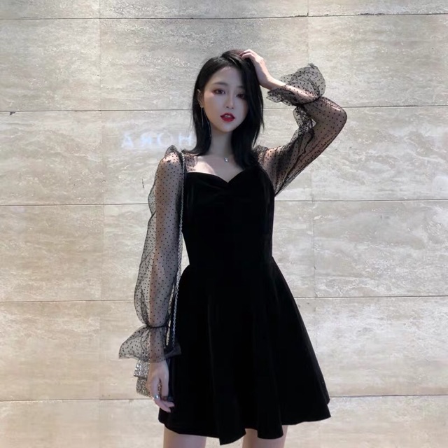 Váy nhung tay ren đen