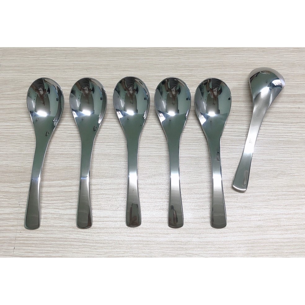 Muỗng ăn inox không gỉ sâu lòng , size nhỏ dài 13.8cm , hiệu TH