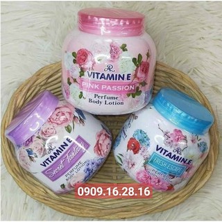 KEM DƯỠNG VITAMIN E NƯỚC HOA THÁI LAN 1 HŨ