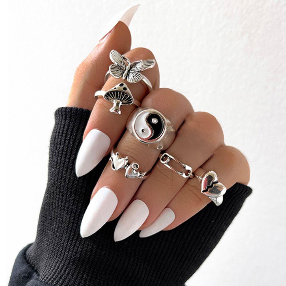 Bộ 6 Nhẫn Họa Tiết Trái Tim Phong Cách Cổ Điển Thời Trang Sang Trọng Cho Nữ