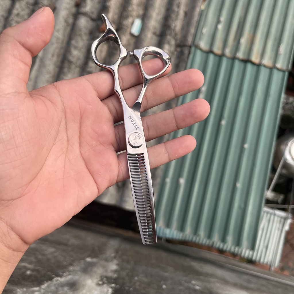 Kéo cắt tóc Titan thép 440C sắc bén bền bỉ - TT630