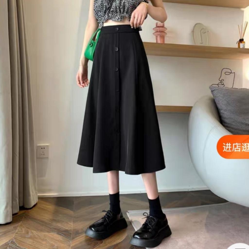 Chân Váy Dài Midi Dáng Xòe Phối 5 Nút Giữa Siêu Đẹp