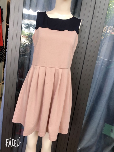 Đầm dáng xoè sát nách combo 7