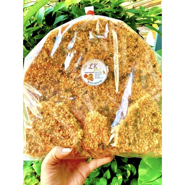 Cơm cháy đấy nồi sấy mắm hành thêm vị cay siêu ngon