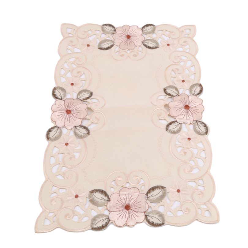 Khăn trải bàn thêu viền ren phong cách cổ điển