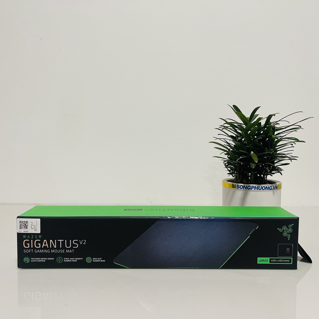 Bàn di chuột Razer Gigantus V2 – Soft Mat Medium (RZ02-03330200-R3M1)