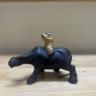 Tượng gốm Cậu bé ngồi lưng trâu.
