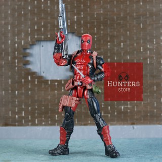 Mô hình Deadpool Marvel Legends