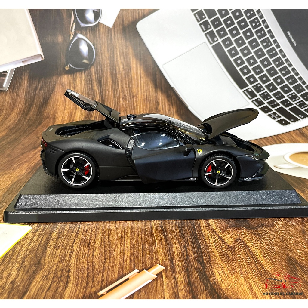 Mô hình xe ô tô siêu xe Ferrari SF90 Stradale tỉ lệ 1:24 hãng Burago Carshop màu đen