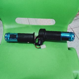 Tay ga xe đạp điện