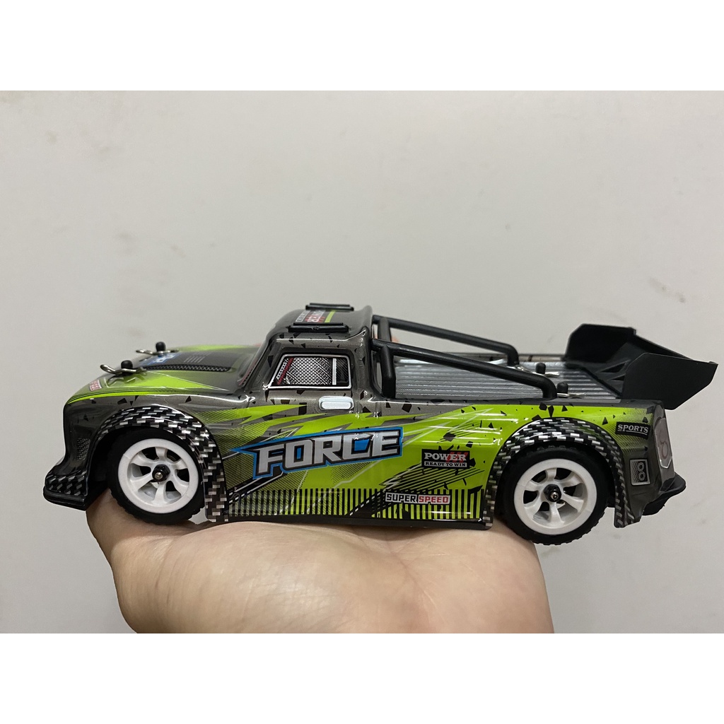 Xe ô tô điều khiển từ xa Wltoys 284131 drift 1/28 model car RC có khung, bánh răng kim loại và  đền led tốc độ 30km/h
