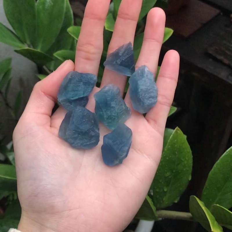 Dây chuyền phong thuỷ Blue Fluorite  dây rút tự điều chỉnh dài ngắn