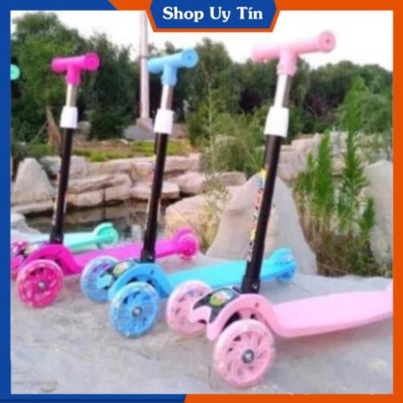 XE TRƯỢT SCOOTER 3 BÁNH PHÁT SÁNG MẪU MỚI