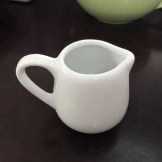 Cốc , ly rót sữa, siro chuyên dụng dùng trong cà phê, tiệc trà