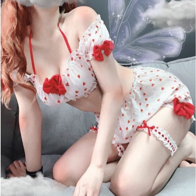 Bộ ngủ sexy xuyên thấu hình dâu tây nhỏ xinh áo 2 dây kèm chip gợi cảm | BigBuy360 - bigbuy360.vn