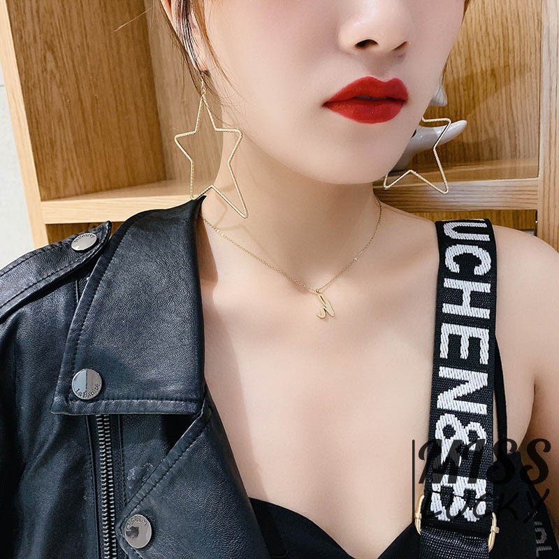 Khuyên tai hình ngôi sao cá tính ấn tượng cho nữ