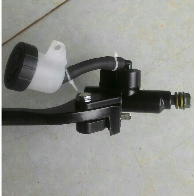 // Tặng bát bình dầu titan // Tay thắng bình dầu rời dùng cho mọi loại xe thắn