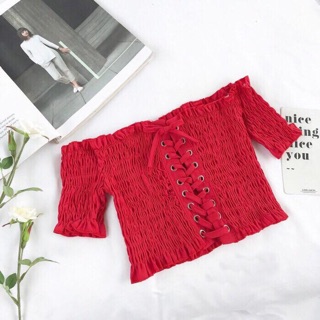 Áo croptop trễ vai đan dây