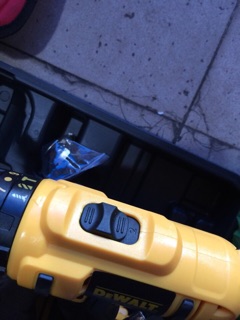 Máy khoan pin DEWALT 24v(có búa)