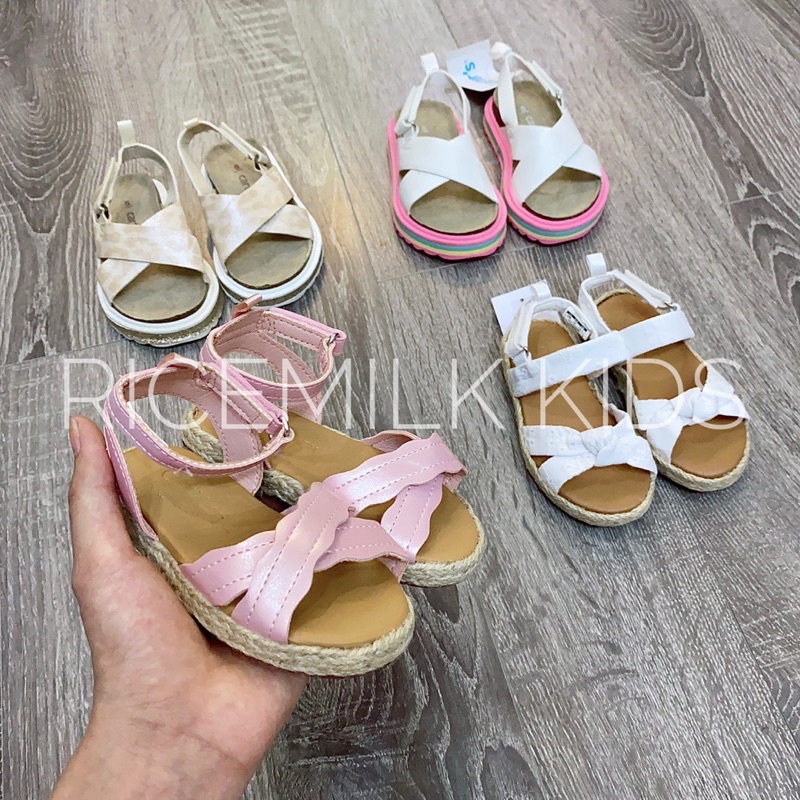 Dép sandal 4 mẫu cho bé xuất dư xịn