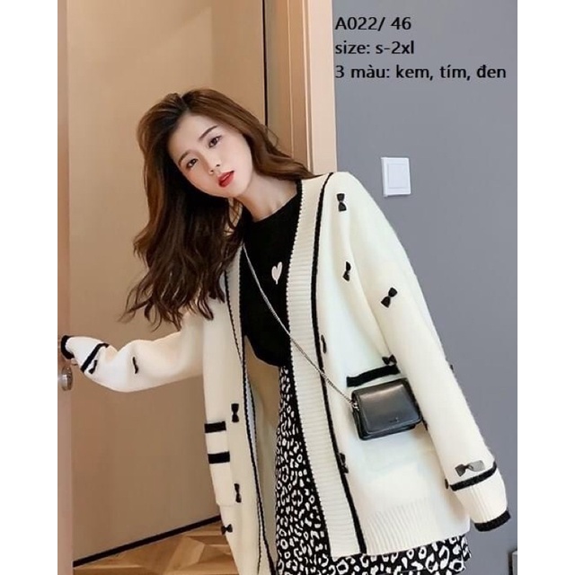 Áo khoác len Cardigan dáng rộng cổ V, họa tiết nơ nhỏ nhắn xinh xắn gắn nổi, túi vuông 2 bên