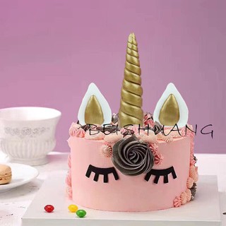 Bộ cắm Pony trang trí bánh kem size lớn. Nhựa đúc dầy không phải mousse
