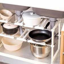 Kệ gầm bếp 2 tầng làm bằng khung inox chịu lực giúp để xoong nồi và dụng cụ bếp tiết kiệm diện tích