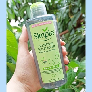 Nước hoa hồng Simple Soothing Facial Toner