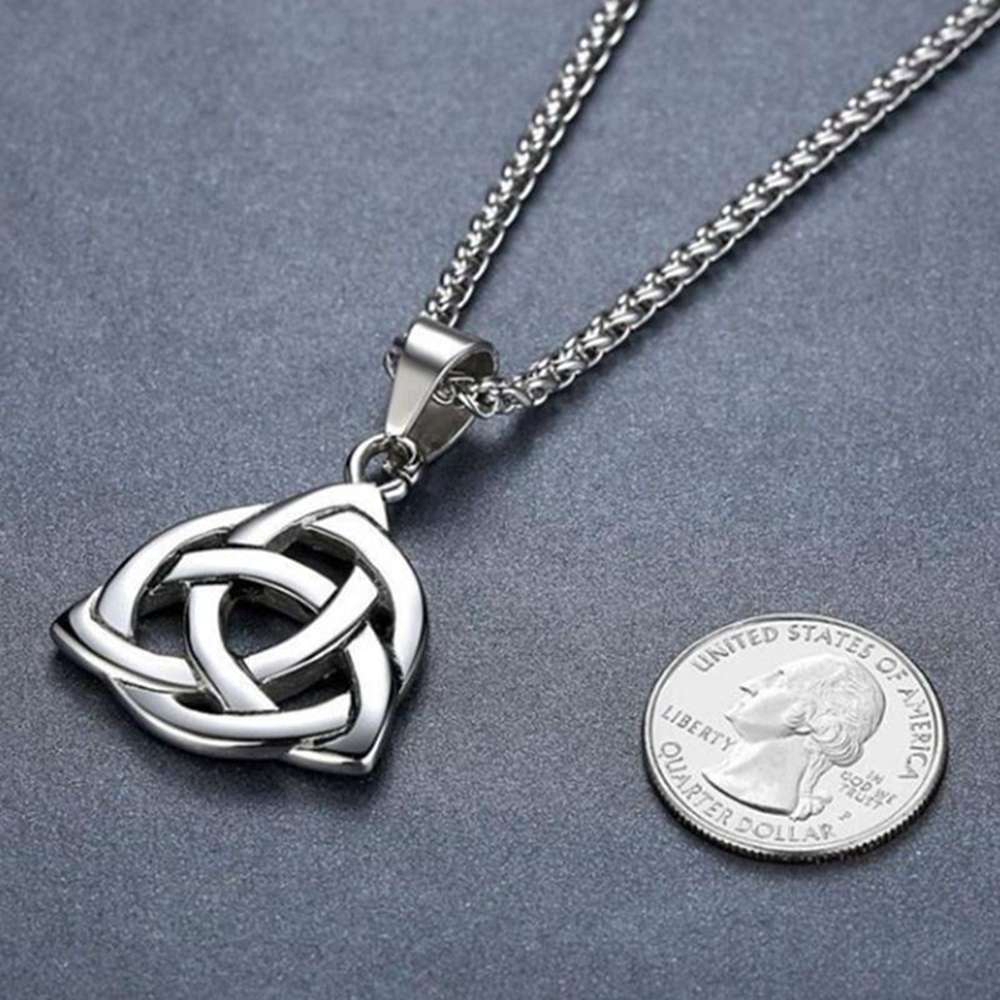 Kalung Dengan Liontin Stainless Steel Simpul Celtic Irish Love Triquetra Rantai Perhiasan Beruntung