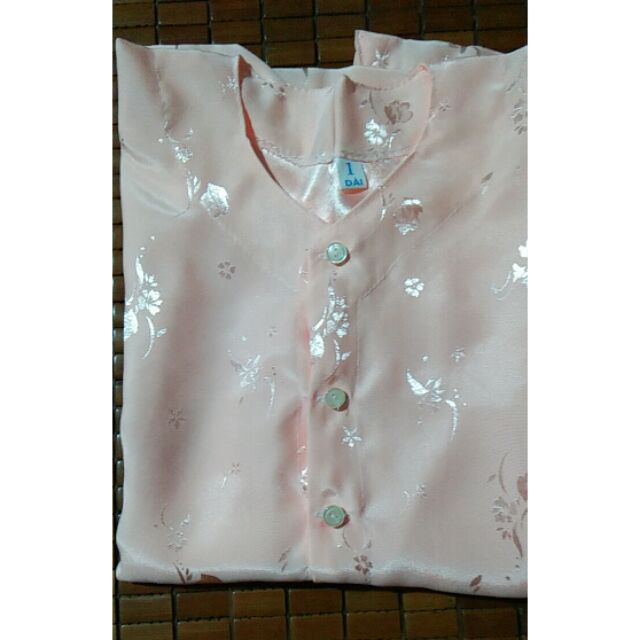 Áo gấm bà già