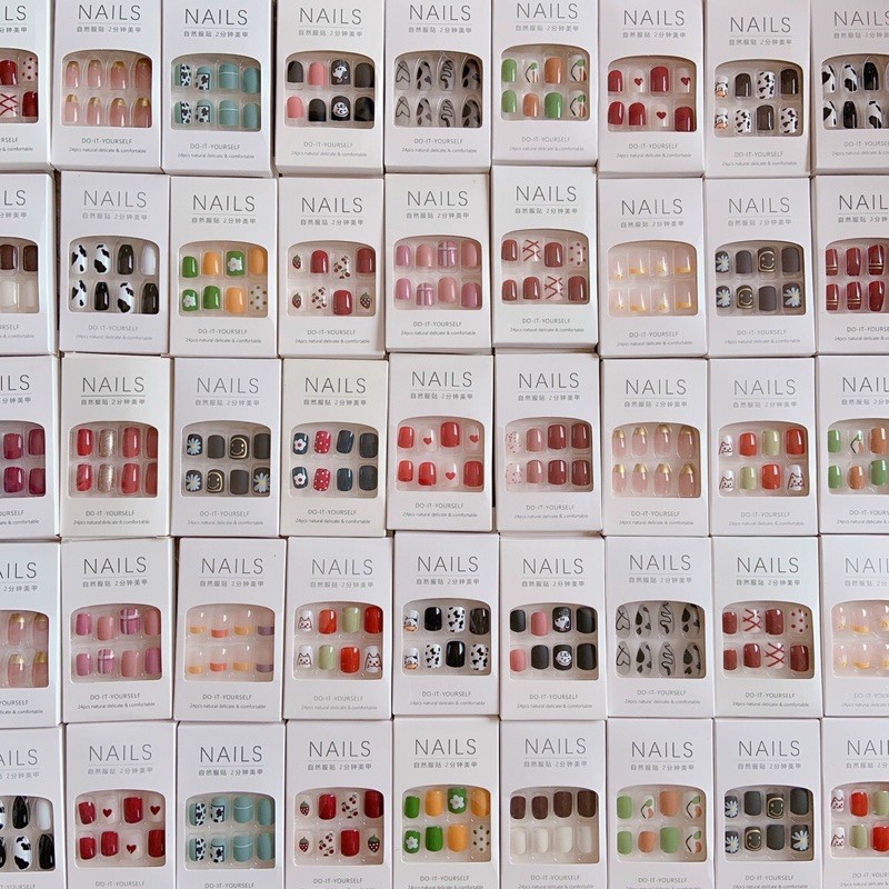 Set 24 móng tay hoạ tiết dễ thương